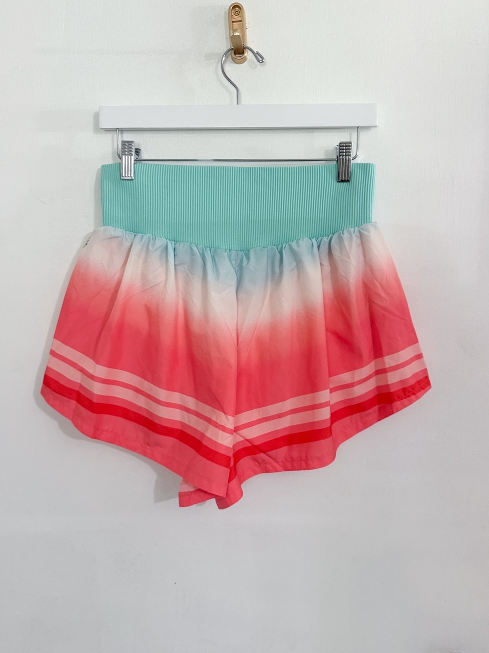 Free People Movement Carpe Diem Ombre Printed Shorts sz Large - Picture 7 of 12